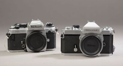 null Ensemble de deux appareils photographiques Nikon : Nikon FA sans objectif et...