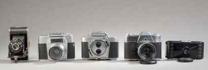 null Ensemble de cinq appareils photographiques : Agfa Ambiflex avec objectif Color-Solinar...