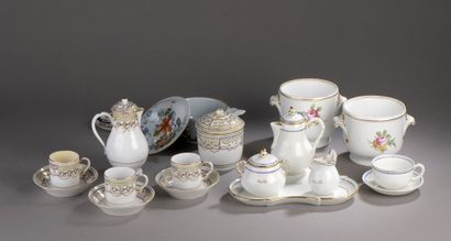  Set of ceramics including: - Coffee service in porcelain of LOCRÉ of the end of...