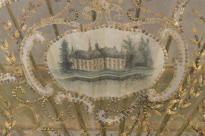 null House of DUVELLEROY.

Fan in blond horn, the lace and silk leaf decorated with...