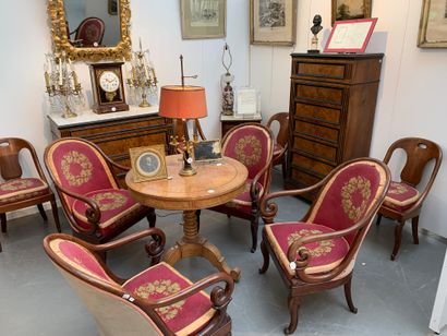  Important mahogany and mahogany veneer furniture with rounded back, the armrests...