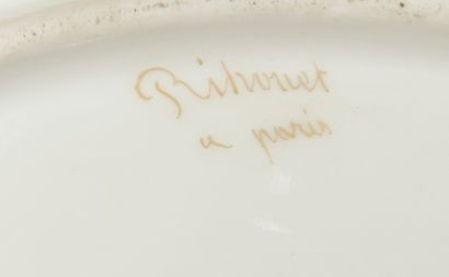null PARIS, Manufacture RIHOUET. 

 Important part of a porcelain table service decorated...