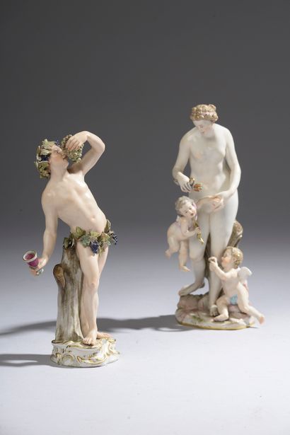 null MEISSEN.

Bacchus et Venus aux amours.

Deux sujets en porcelaine polychrome...