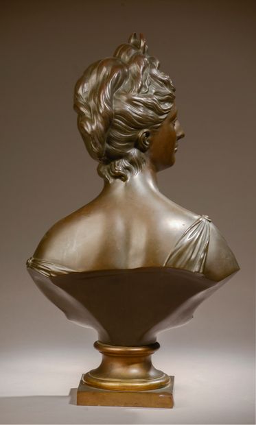 null After Jean-Antoine HOUDON.

Bust of Diana.

Bronze with medal patina marked...