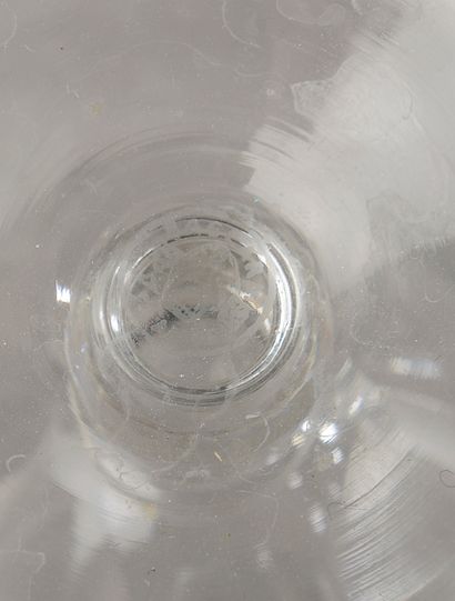 null BACCARAT.

Carafe out of cut crystal with cut sides.

Stamp under the base.

Height...