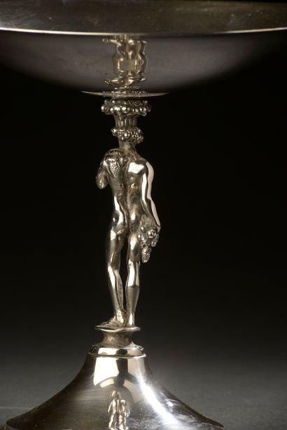 null Jean BOGGIO (born in 1963) and published by Roux Marquiand.

Fruit cup in silver...