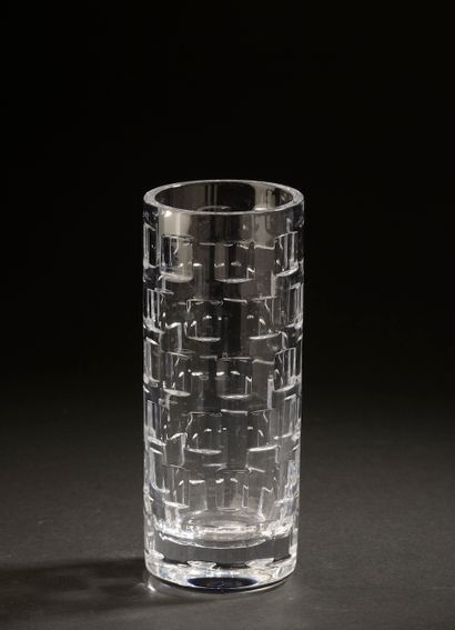 null Manufacture de ROSENTHAL.

Vase cylindrique en cristal rythmé de carrés creusés.

Deuxième...