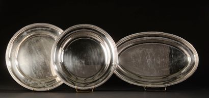 null Set of three silver dishes 800 thousandths, the edge with nets, consisting of...