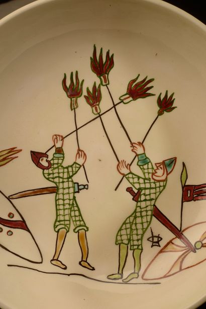 null DUTREQUIN, Bayeux.

Part of an earthenware dinner service with polychrome decoration...