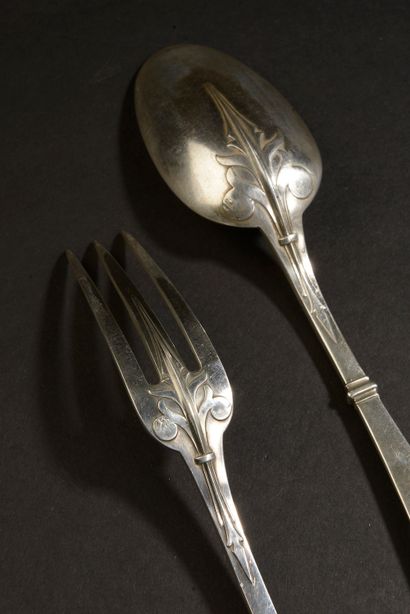 null Eleven large spoons and ten large forks in silver with rat tail, the spatula...
