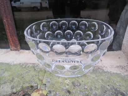 null 
Paire de petits seaux à champagne siglés "CHAMPAGNE DELAMOTTE"