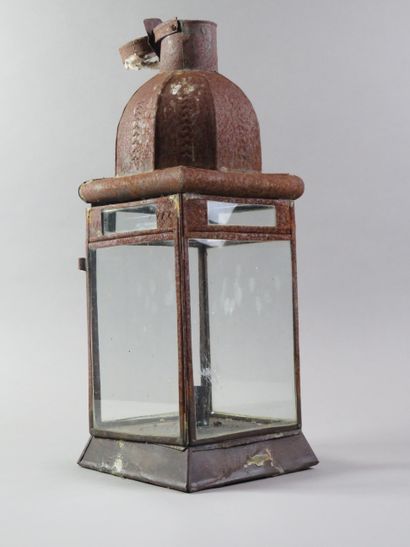 Lantern in wrought iron and glass 

H : 58...