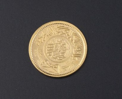 null Saudi Arabia gold coin, 1 guinea (pound) "Abd Al Aziz Ibn Seoud 1370", modern...