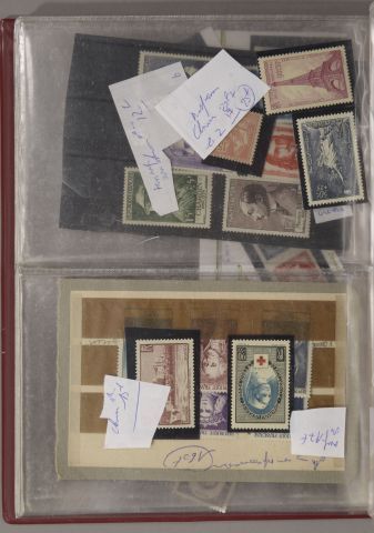 null Stamps : 

An album with Pont du Gard obl x2 + Caisse Amortissement + Renoir...