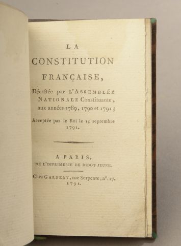 null [CONSTITUTION] La Constitution française, décrétée par l'Assemblée Nationale...