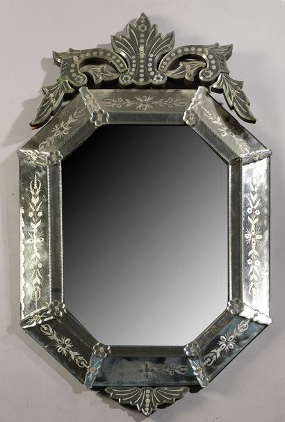 Miroir vénitien octogonal à profil inversé...