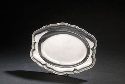 null Silver oval dish with six contours, engraved with a later monogram.

Paris,...
