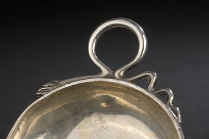 null Silver wine stein (small shocks), engraved " P. Macé P. MORINNIERE ", the handle...
