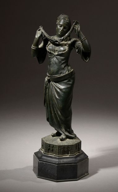 null Charles Henri Joseph CORDIER (1827-1905).

Danseuse orientale.

Bronze à patine...