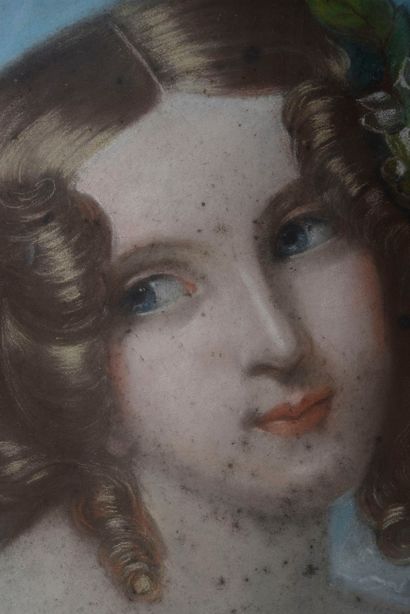 null École française du XIXe siècle.

Portrait d'une élégante coiffée d'anglaises....