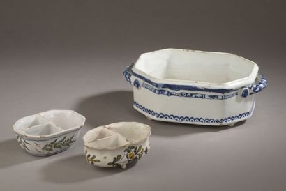 null Set in Nevers earthenware (small chips, hair) including : 

- rectangular jardinière...