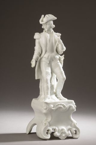 null Soldier sitting on a tree trunk in white enameled porcelain (missing).

Saxony,...