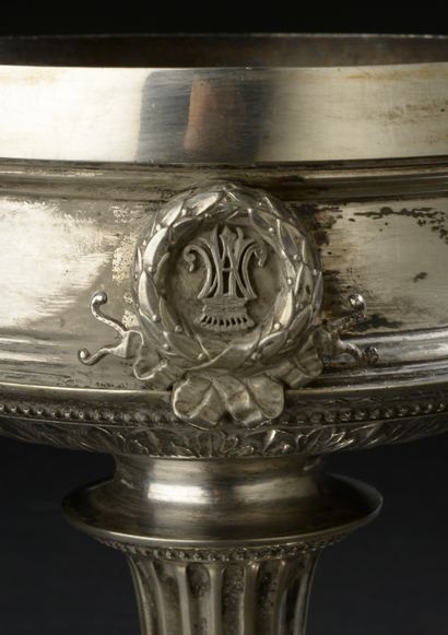 null Display cup silver 875 thousandths, the round base, applied with a monogram...
