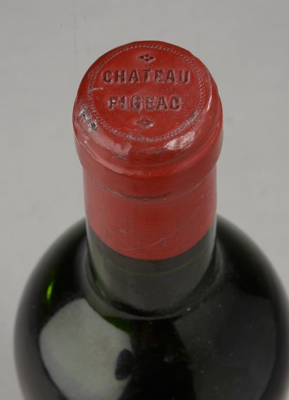 null 1 bouteille Château FIGEAC, 1° Grand cru St-Émilion 1984 (et, ea, MB/B)