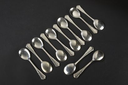 null Twelve spoons with ice in silver 800 thousandths, the handle violoné.

Foreign...