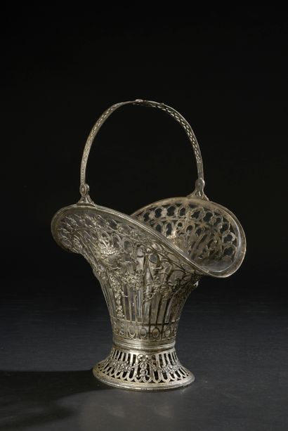 null Large silver basket 800 thousandths openwork fluted and embossed with garden...