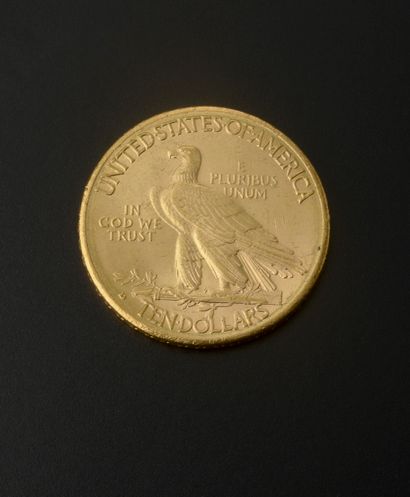 null Pièce en or de 10 Dollars américains à la Tête d'indien datant de 1910. 

Diam....