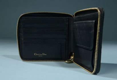 null CHRISTIAN DIOR "Lady Dior".

Black lambskin leather wallet stitched with cane...