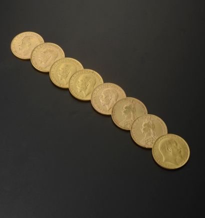 null 
Huit pièces Souverains en or, deux au profil de la reine Victoria Jubilé datant...