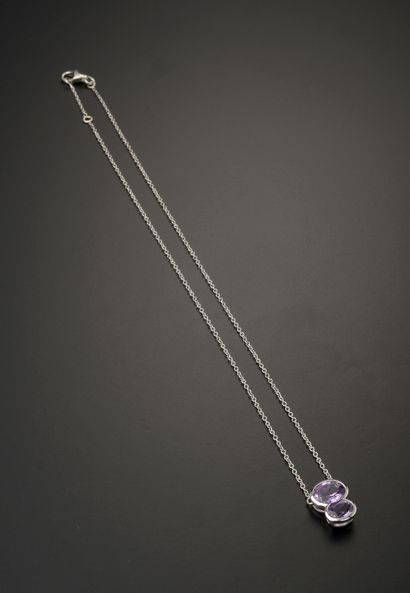 Necklace in 18k white gold, consisting of...