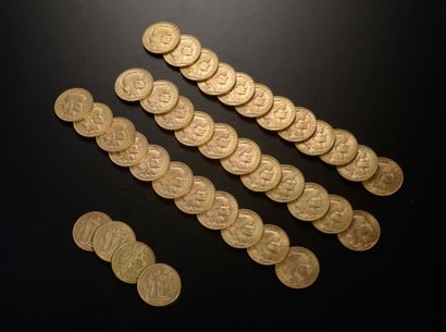 null 
Trente-huit pièces en or de 20 Francs, comprenant :




- une au profil de...
