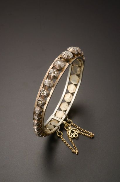 null Bracelet in silver 925 thousandth vermeillé and twenty-six

rose-cut diamonds...