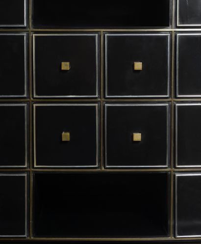 null Michel PIGNERES (XXth-XXIst centuries).

Storage furniture all sides in black...