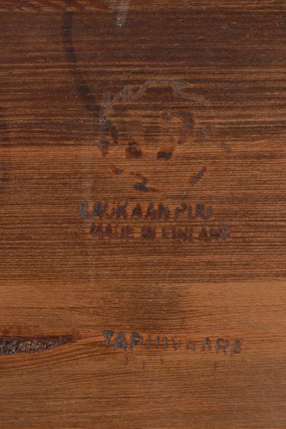 null Ilmari TAPIOVAARA (1914-1999).

Banc modèle "Pirkka", l'assise en sapin teinté,...