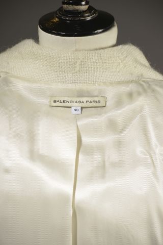 null BALENCIAGA.

Cream wool blend jacket, classic collar, three front pockets, white...
