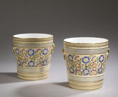 Pair of porcelain pot stamps of Paris with...