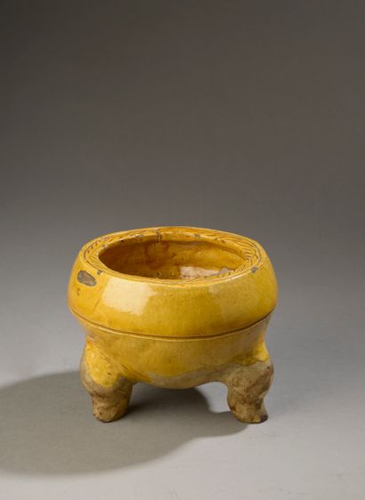 CHINE - Dynastie MING (1368 - 1644)

Brûle-parfum...