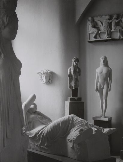 Tibor Honty (1907-1968)

Sculptures, c. 1950.

Silver...