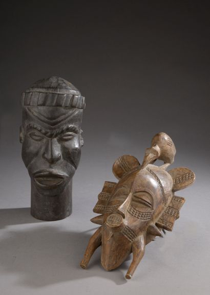 null OCEANIA - Late 19th, early 20th century. 

Three carved hardwood puzzles (missing).

Average...