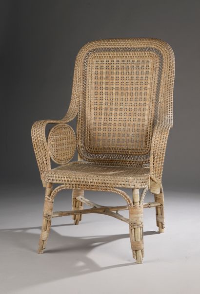 null Armchair with high back in woven wicker (unstained). 

Height : 106 cm 106 cm...