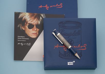 null MONTBLANC "Great Characters Andy Warhol".
Stylo bille, le corps en résine bleu...