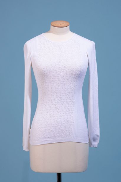 CHANEL. 

Sweater in white mesh partially...