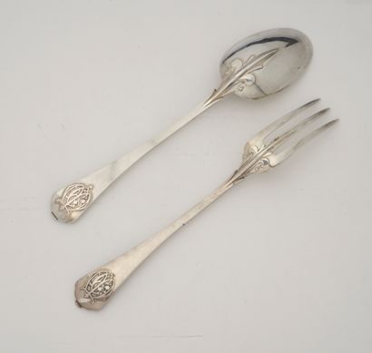 CARDEILHAC.
Twelve large silver cutlery 950...