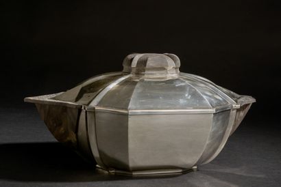 Important silver tureen 925 thousandths,...