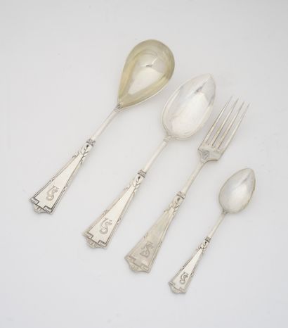 null E. SCHULSCHENK (XXe siècle).
Partie de ménagère en argent 800 millièmes à spatule...