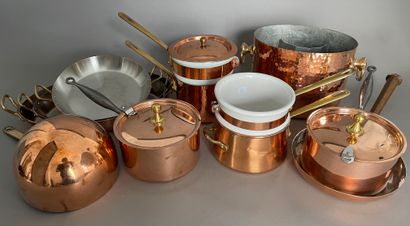 MAUVIEL and MAURA.
Set of copper kitchen...